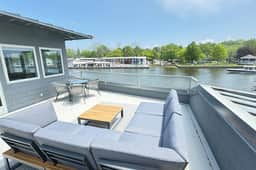 Stunning 3BR Condo w/6 Decks & a Boat Dock - Image 3