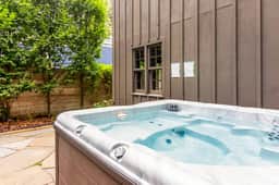 Modern Douglas Hideaway | Hot Tub & Patio - Image 2