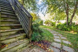 Beautiful Upstairs Unit Near Ivy House | Saugatuck - Image 5