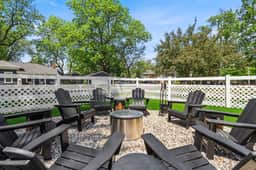 Group-Friendly Downtown Douglas Retreat | Hot Tub - Image 2