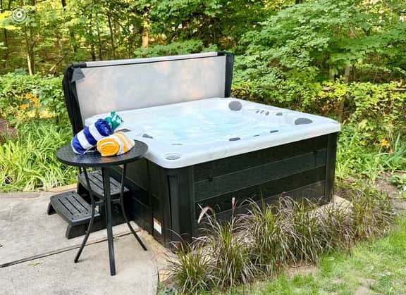 Secluded Mid-Century Haven | Hot Tub | Fire Pit - Image 2