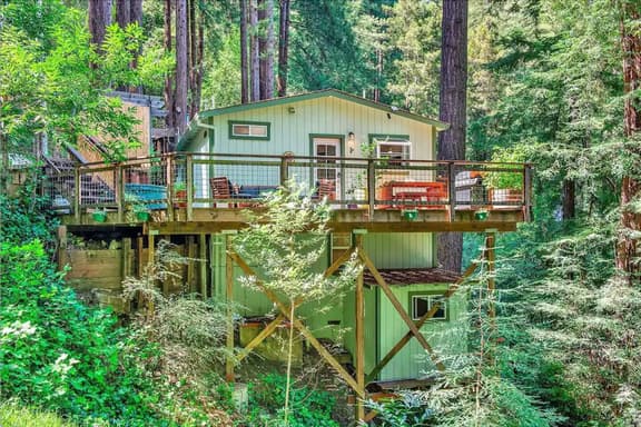 Cozy Cabin in Redwoods | Hot Tub - Image 1