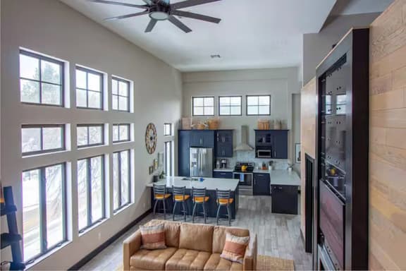 2 Luxe Lofts, 1 Perfect Stay | Downtown Douglas - Image 1
