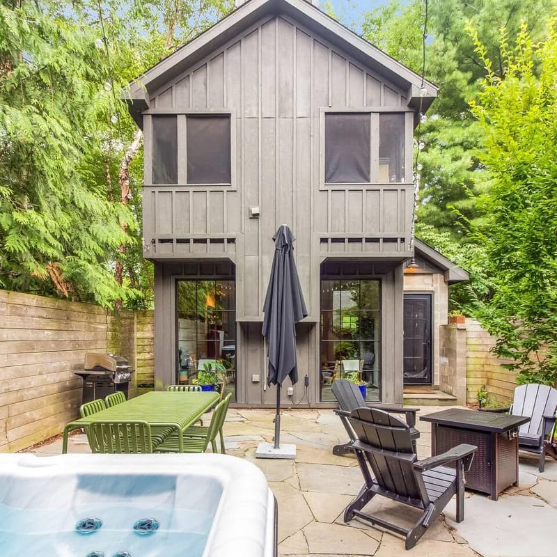 Douglas Hideaway | Modern home w/ Hot Tub & Patio